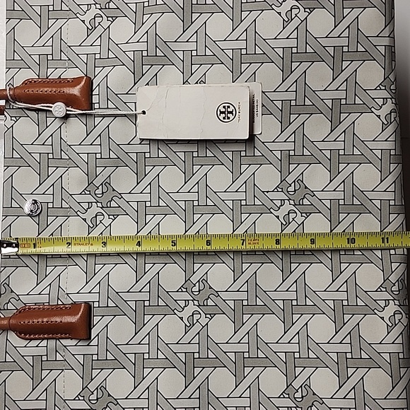 Tory Burch Signature Basketweave Print Cotton Canvas Tote NWT Retail Is $448 WOW - Picture 11 of 13